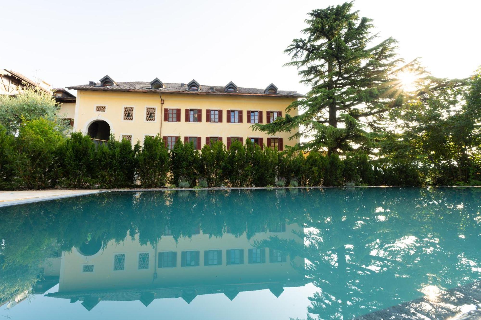Castel Sallegg Suites Adults Only Caldaro Exteriér fotografie