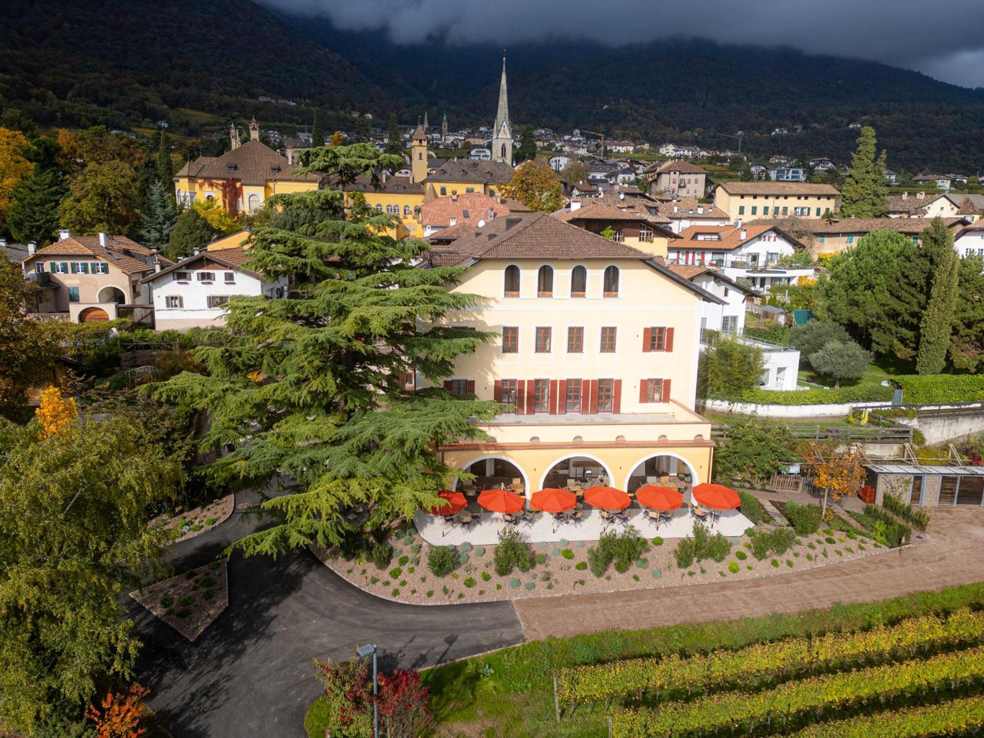 Castel Sallegg Suites Adults Only Caldaro Exteriér fotografie