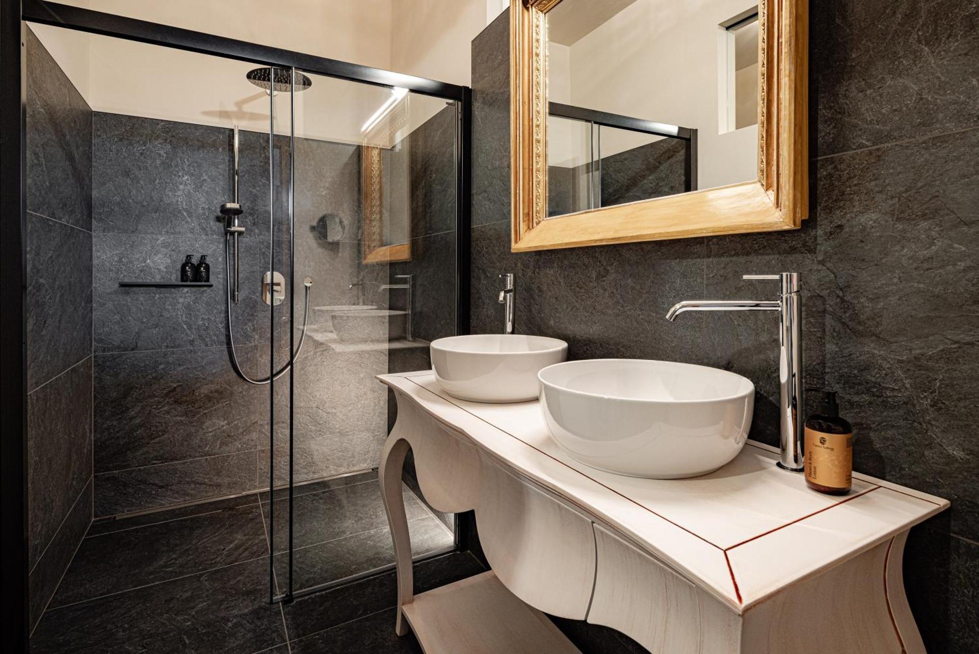 Castel Sallegg Suites Adults Only Caldaro Exteriér fotografie