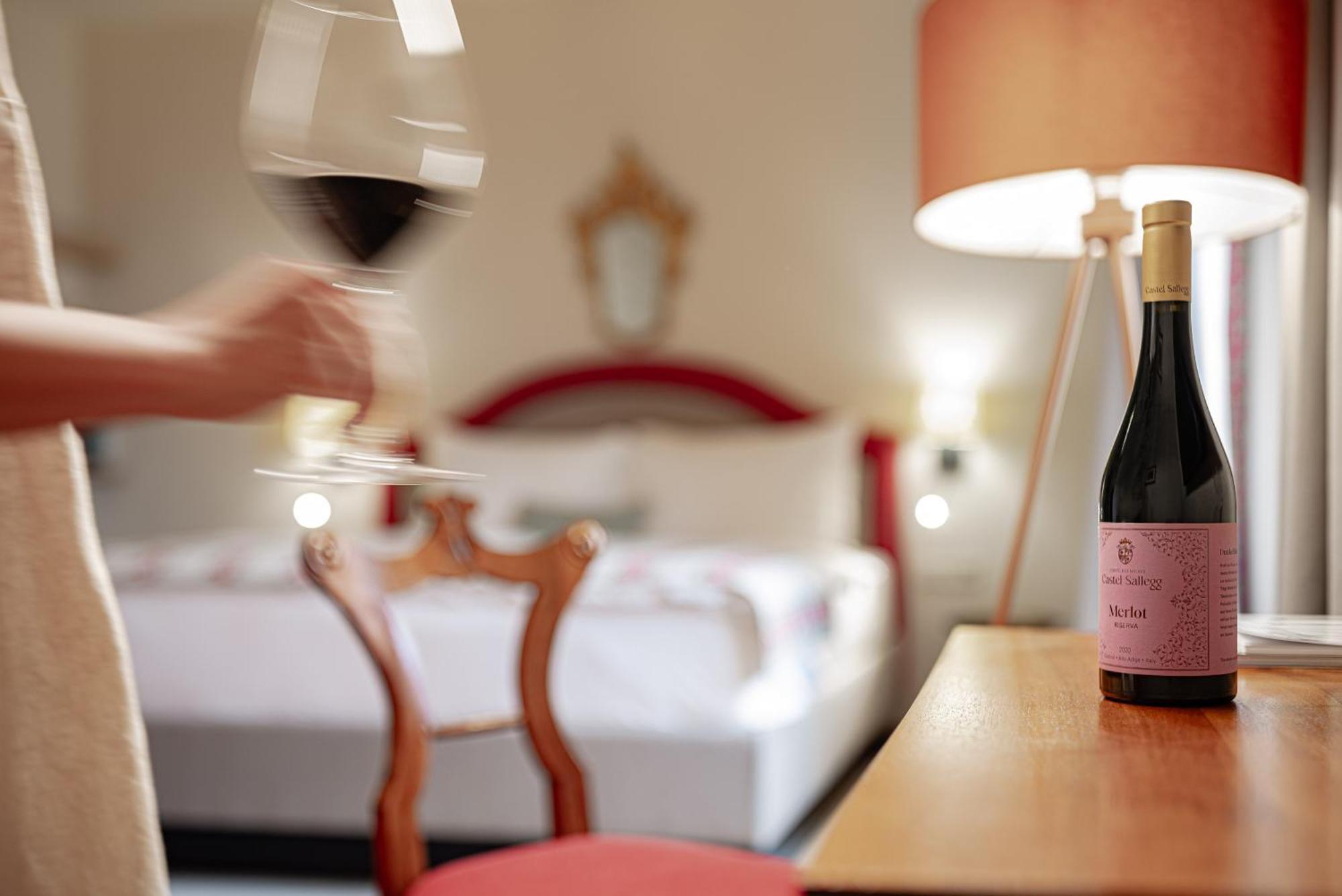 Castel Sallegg Suites Adults Only Caldaro Exteriér fotografie