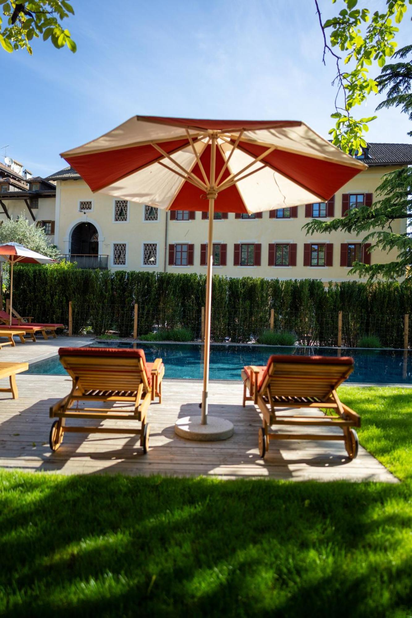 Castel Sallegg Suites Adults Only Caldaro Exteriér fotografie